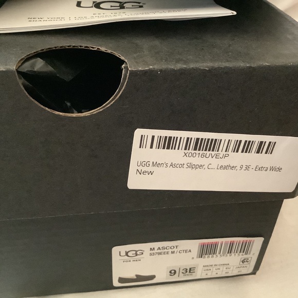 Sold UGG Australia Ascot Brown Leather Slippers 9 - Picture 11 of 11